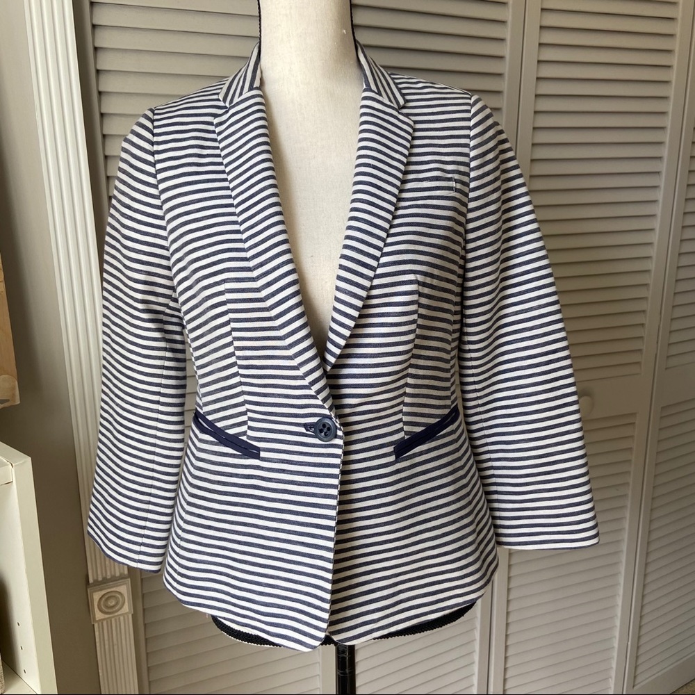White & Blue Blazer Sz XS